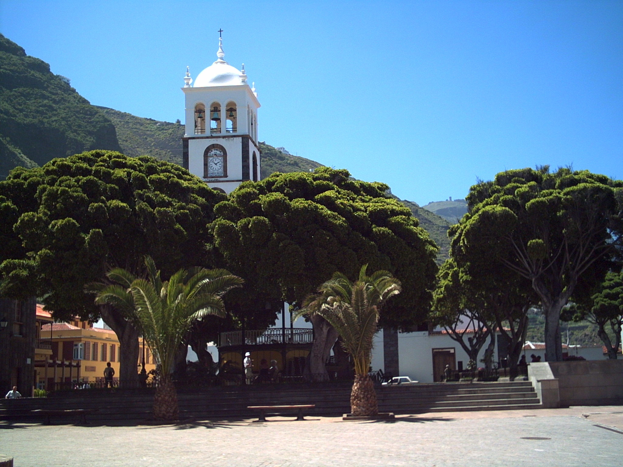Beyond Los Gigantes: Puerto de Santiago, Alcalá, Masca and the old north