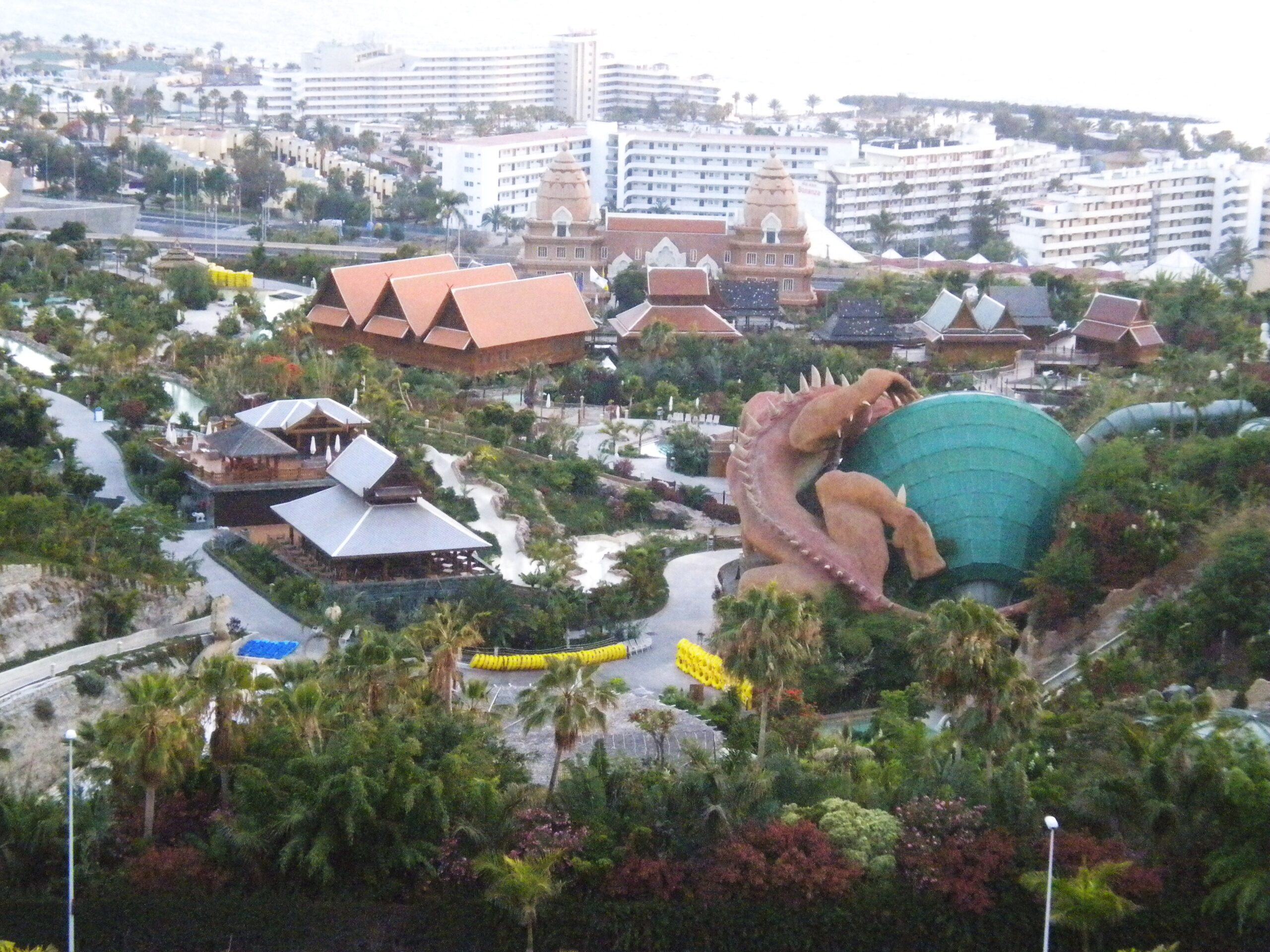 Tenerife with kids: waterparks, zoos and animal days out